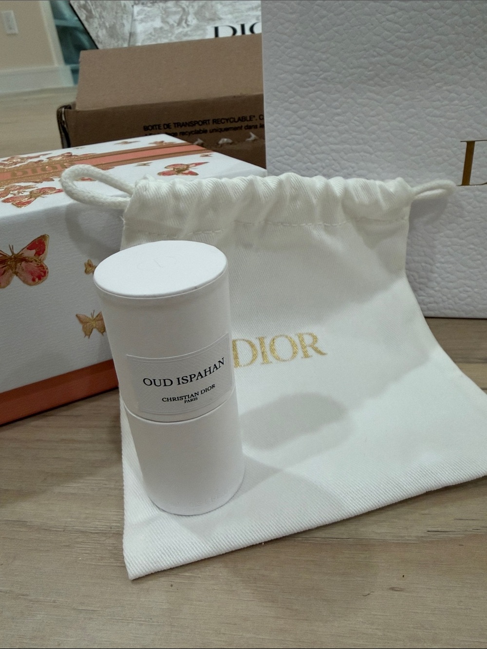 Dior Oud Ispahan White Travel Fragrance Tube with Ivory Drawstring Pouch